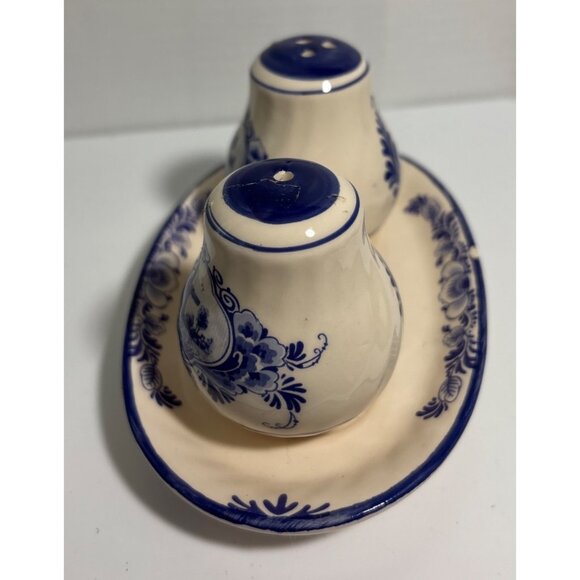 Delft Salt & Pepper Shakers With Tray Set Blue Ceramic Holland 11038 - Picture 4 of 10